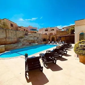 Velver Mansion, Malta - Luxury With Pool Villa Naxxar
