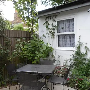  Apartment Bubblesbnb, 1 Bedroom Flat