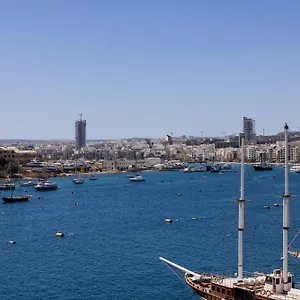 Seaview Modern Apartment Sliema