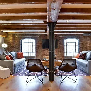  Apartment Wild Roses Serviced - Excel Warehouse 1